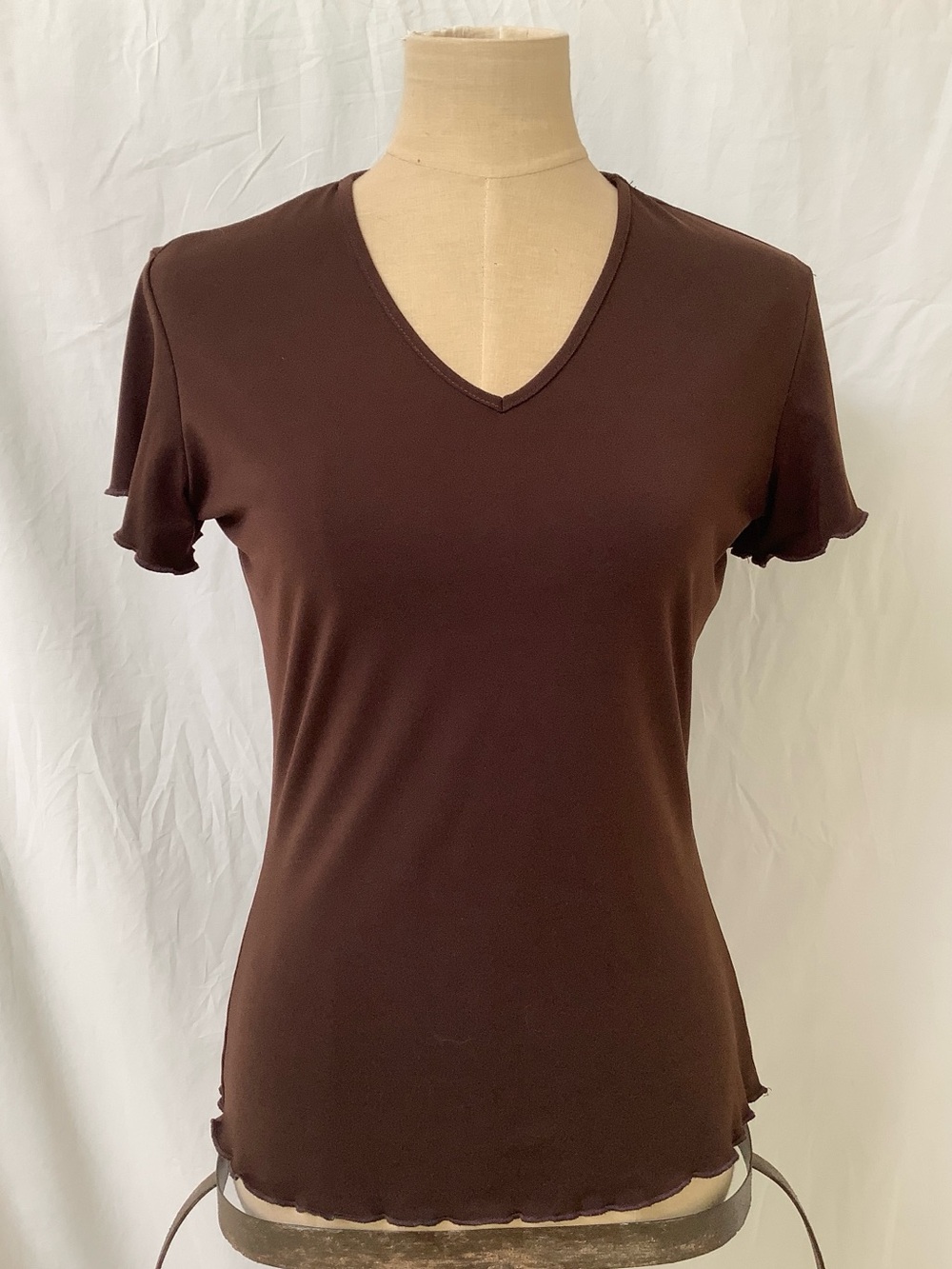 Briggs New York Stretch Top Shirt-Dark Brown-Ruffle Accents- V-Neck-Poly Blend-S